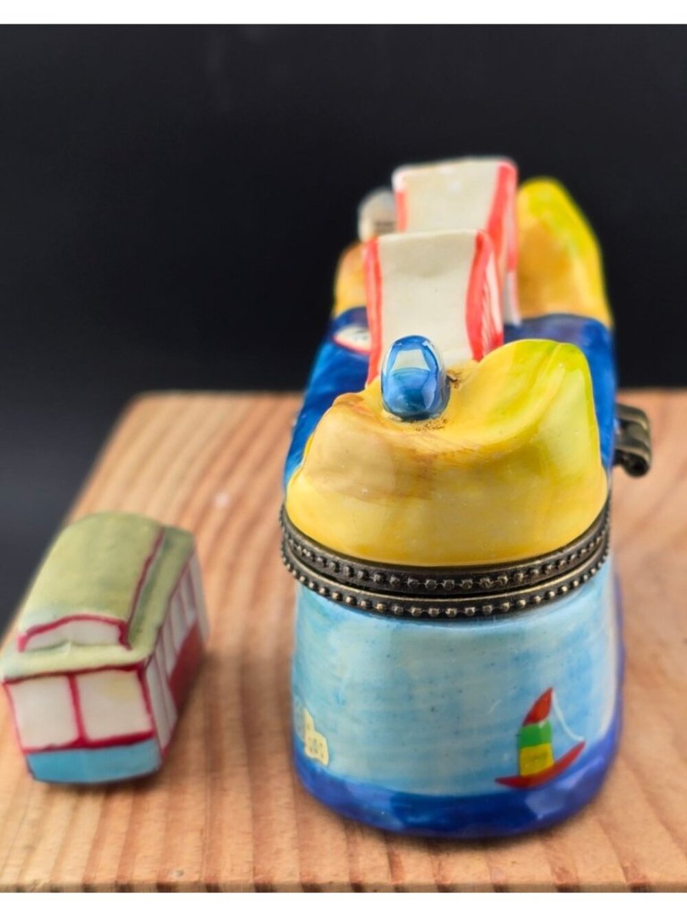 Vintage San Francisco Golden Gate Bridge Porcelain Hinged Trinket Box Trolley - Picture 4 of 14